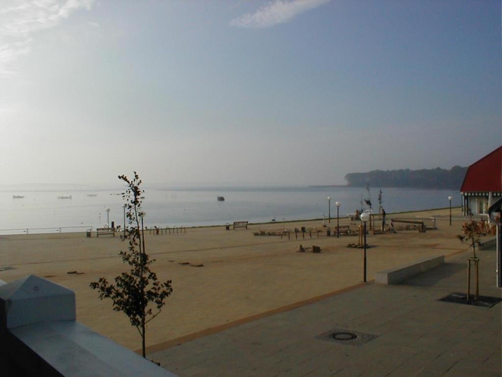 Fewo 08 Seemoewe Mit Blick Auf Salzhaff Und Ostsee Rerik Bagian luar foto